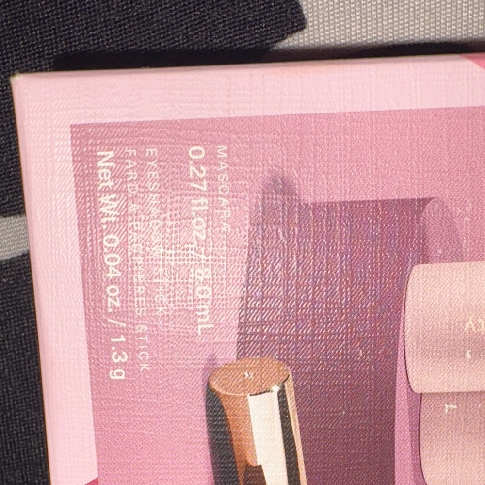 Rare Beauty Selena's Eye Duo - Cream and Black - Picture 6 of 8